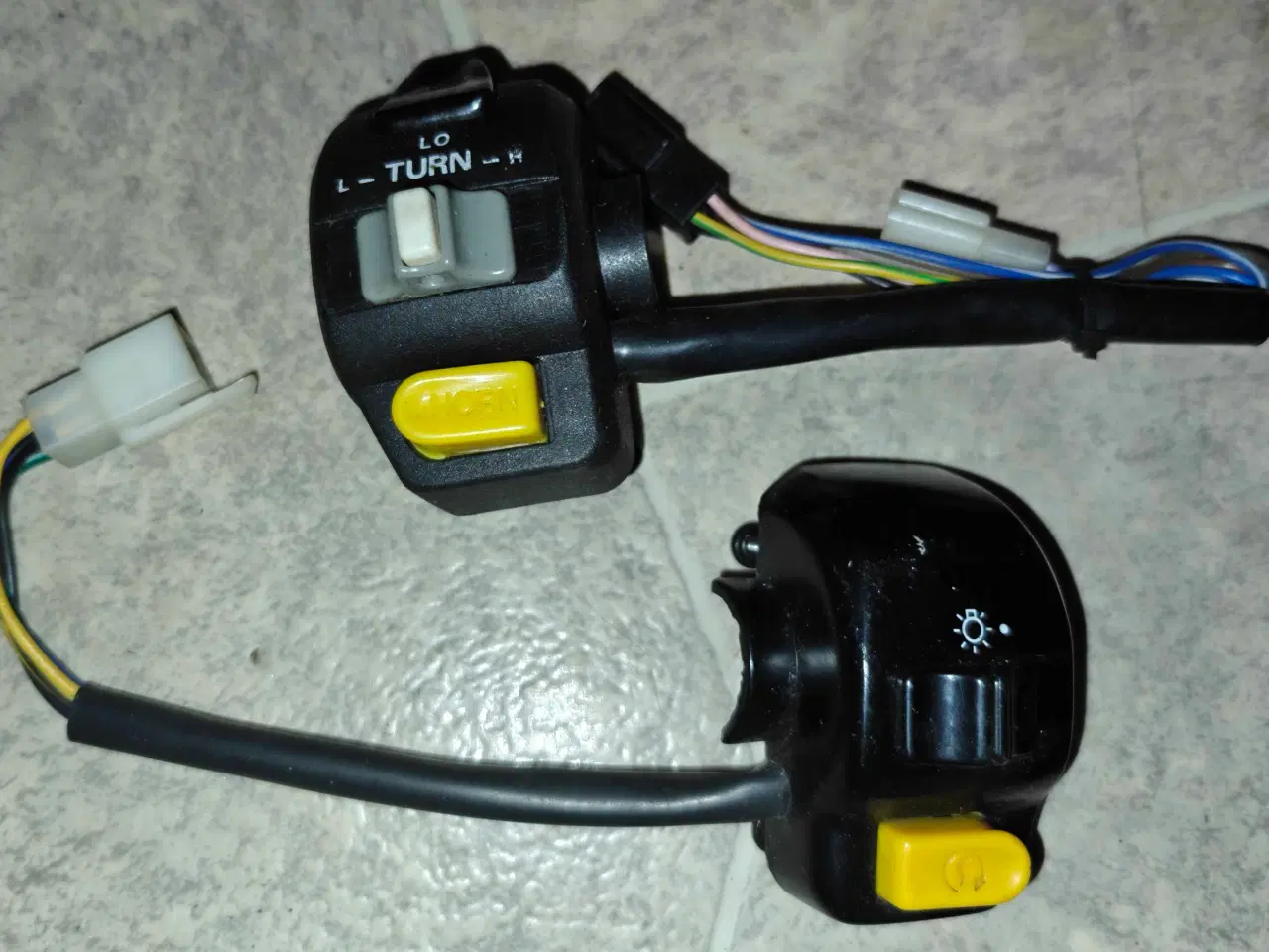 Billede 1 - PGO Hot 50 / Big Max. Venstre og Højre Grebkonsol