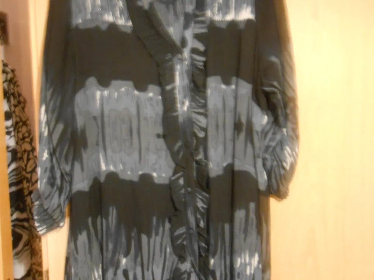 Billede 12 - Efterår. Lunt tøj. Kolde morgener.