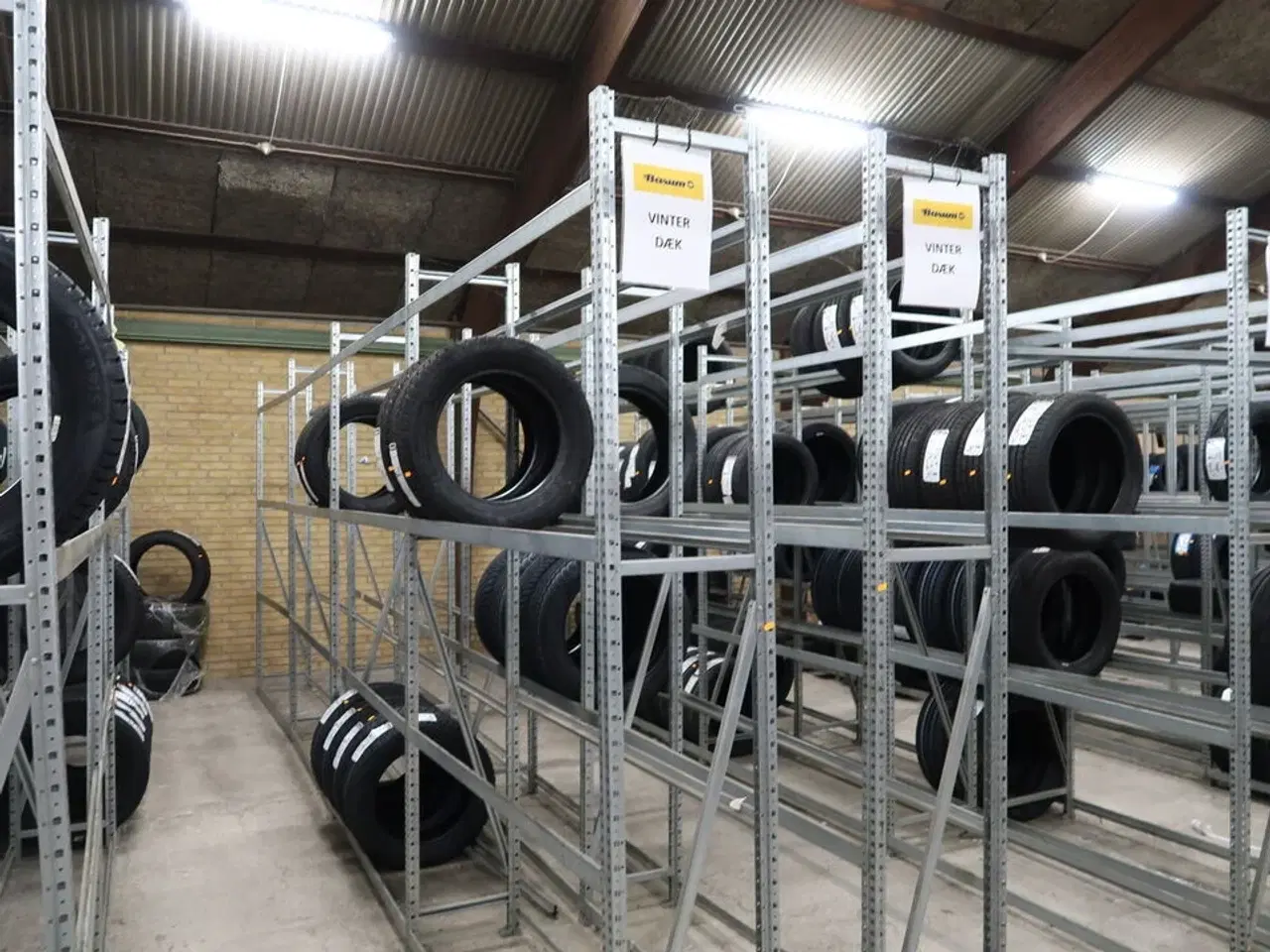 Billede 2 - 8 fag dækreoler uden indhold