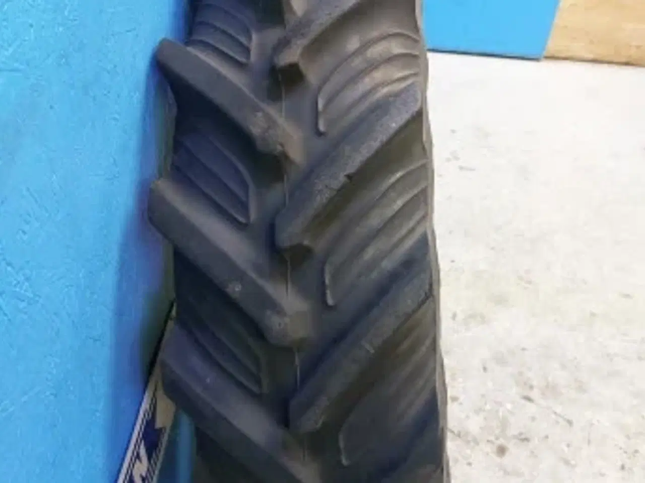 Billede 16 - 28"   12.4-R28