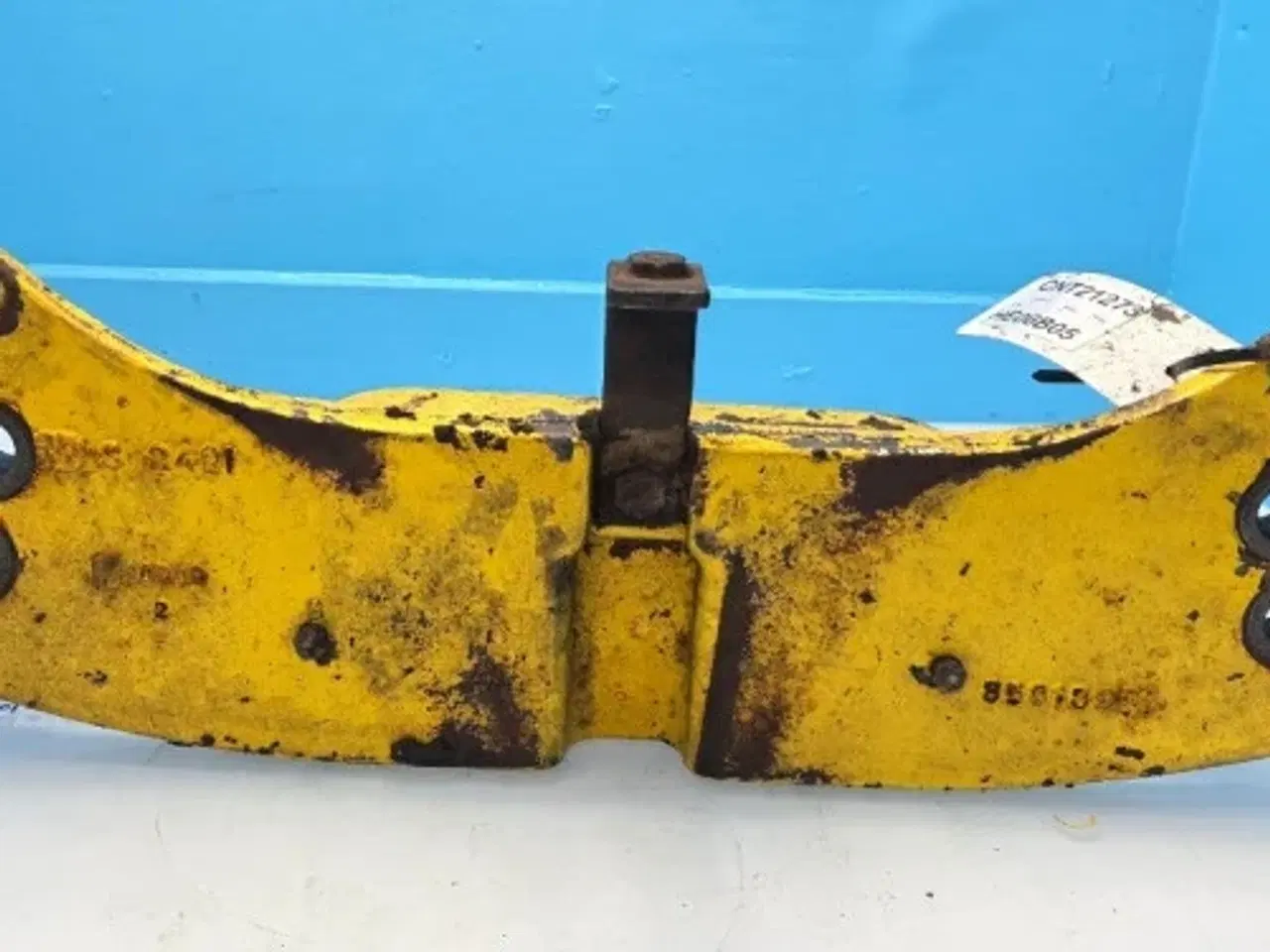 Billede 10 - New Holland LB115B Fastspændingsplade 85803617