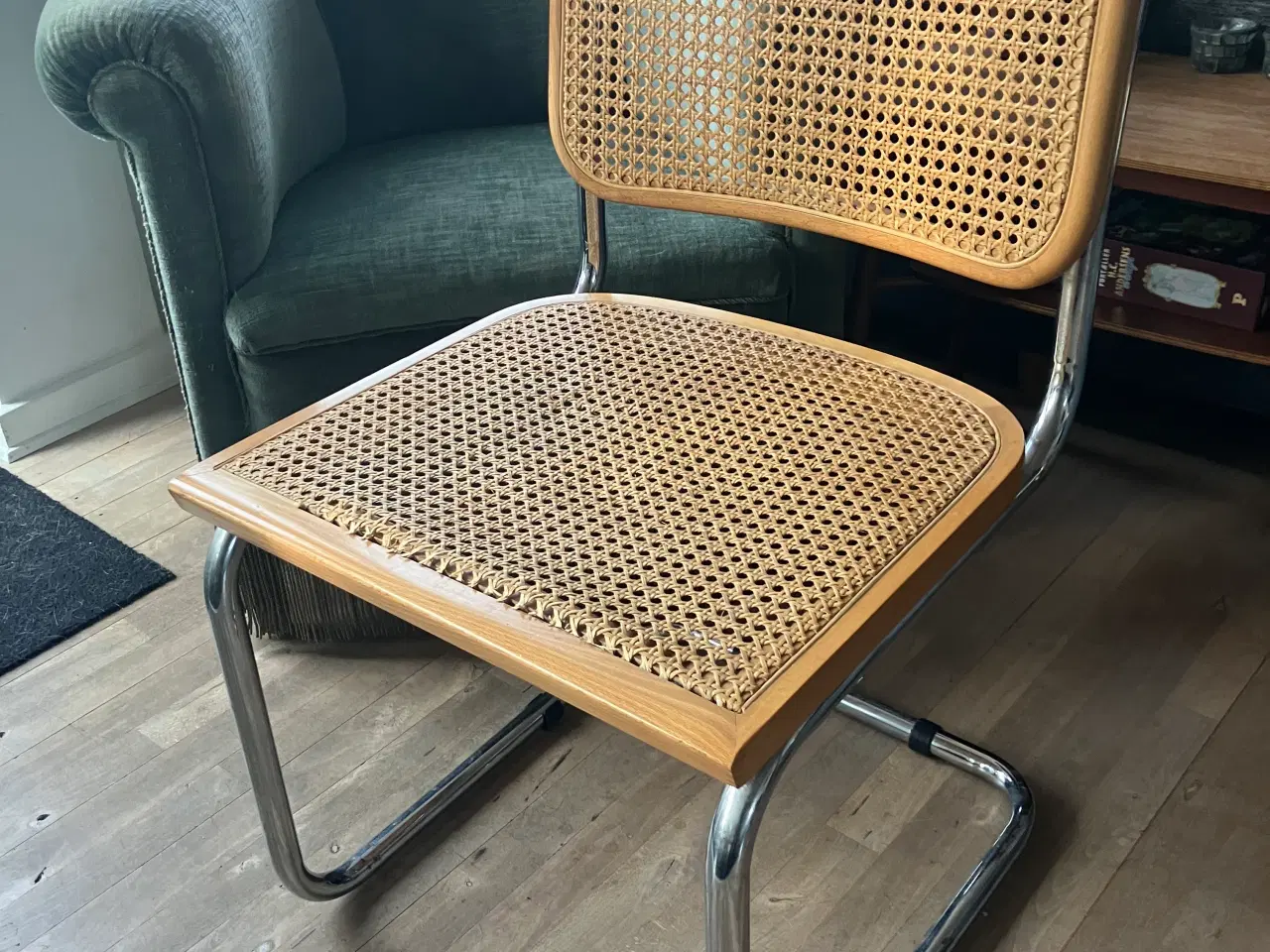 Billede 1 - Frisvinger stol med fransk flet