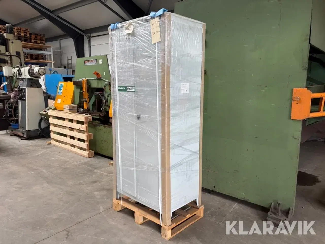 Billede 1 - Værkstedsskabe