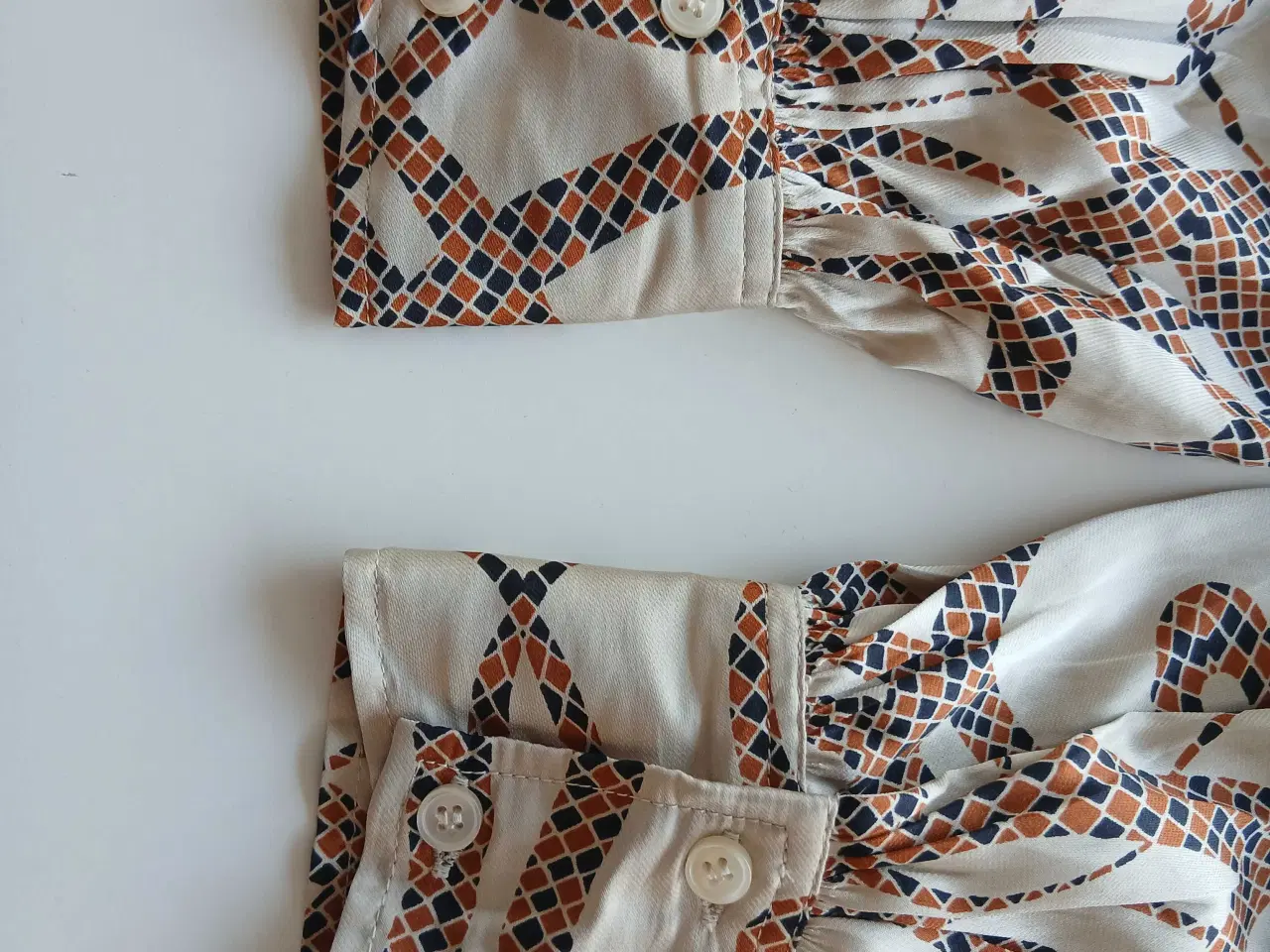 Billede 7 - Bluse. H&M. XS/34