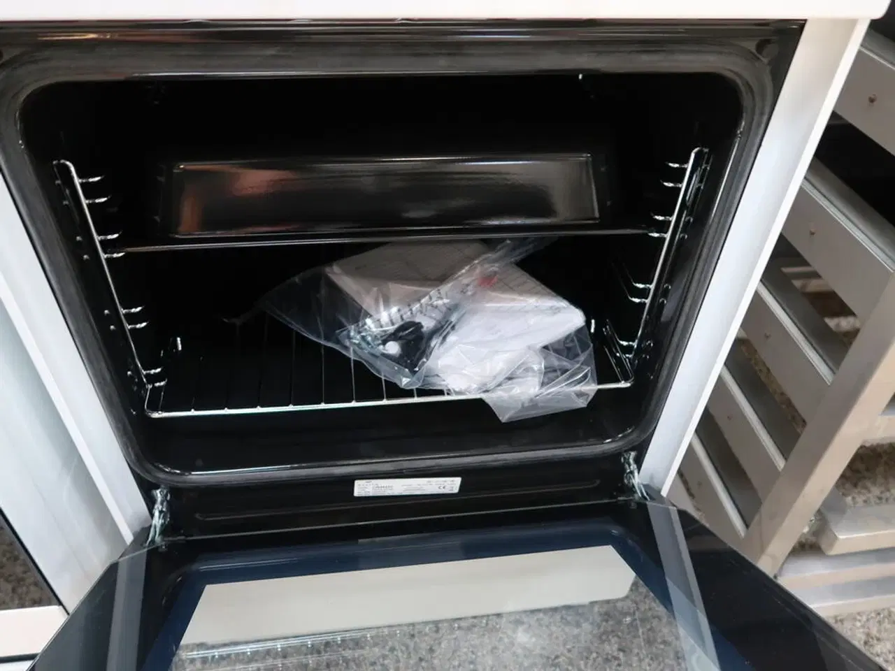 Billede 2 - Induktionskomfur ELVITA CIS5523V