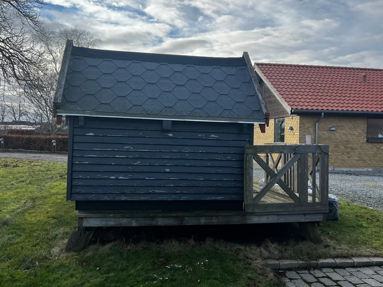 Billede 3 - LEGEHUS med sandkasse