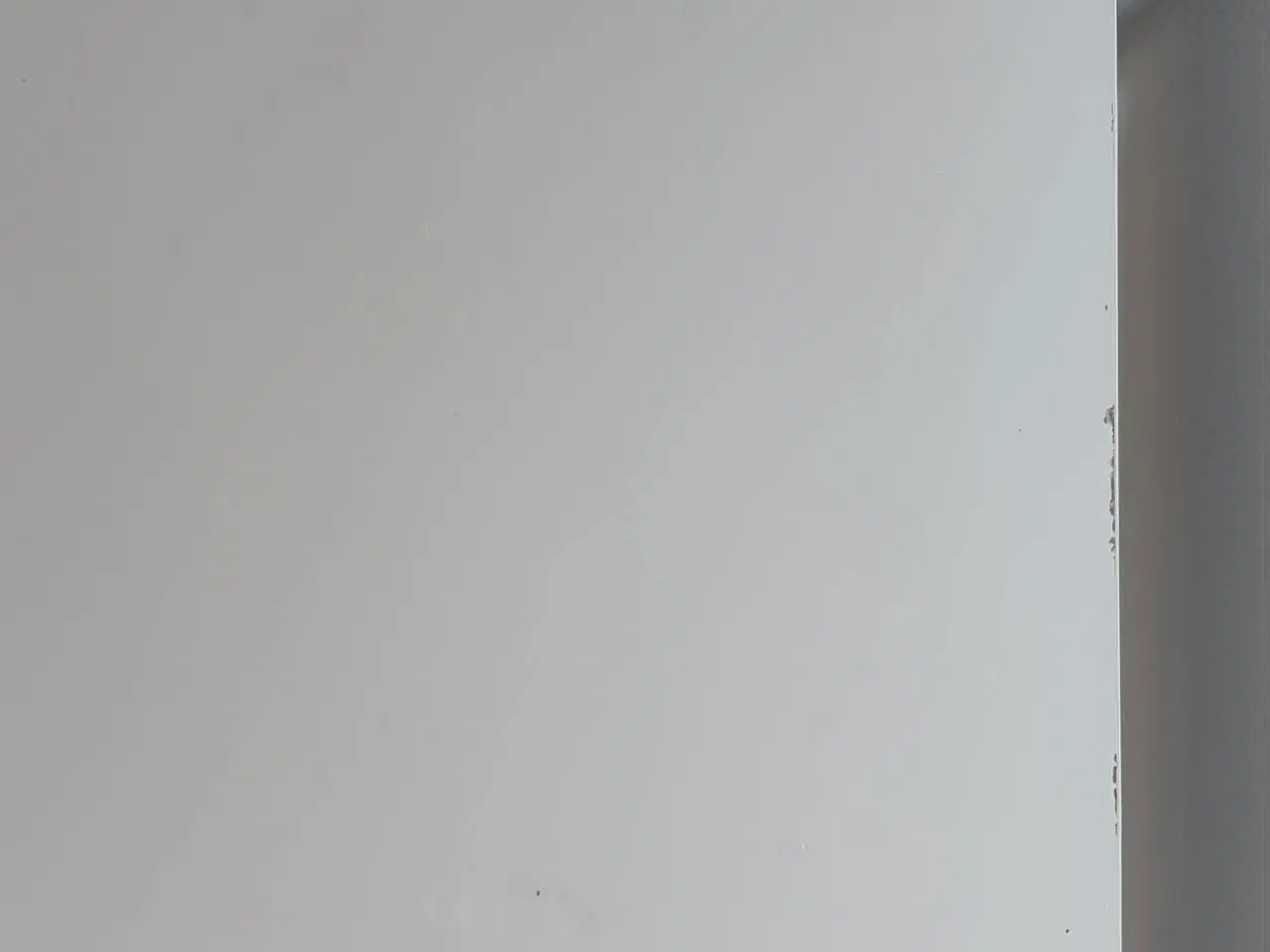 Billede 12 - IKEA Micke skrivebord 105x50 cm