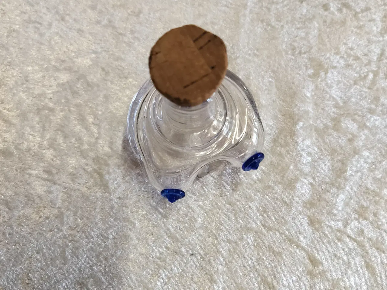 Billede 4 - Sjov lille flaske med bryster.