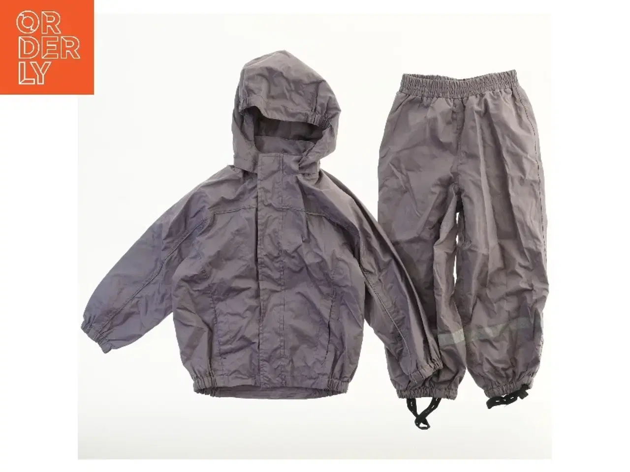 Billede 2 - Regntøj med hætte og bukser fra Friends (str. 104)