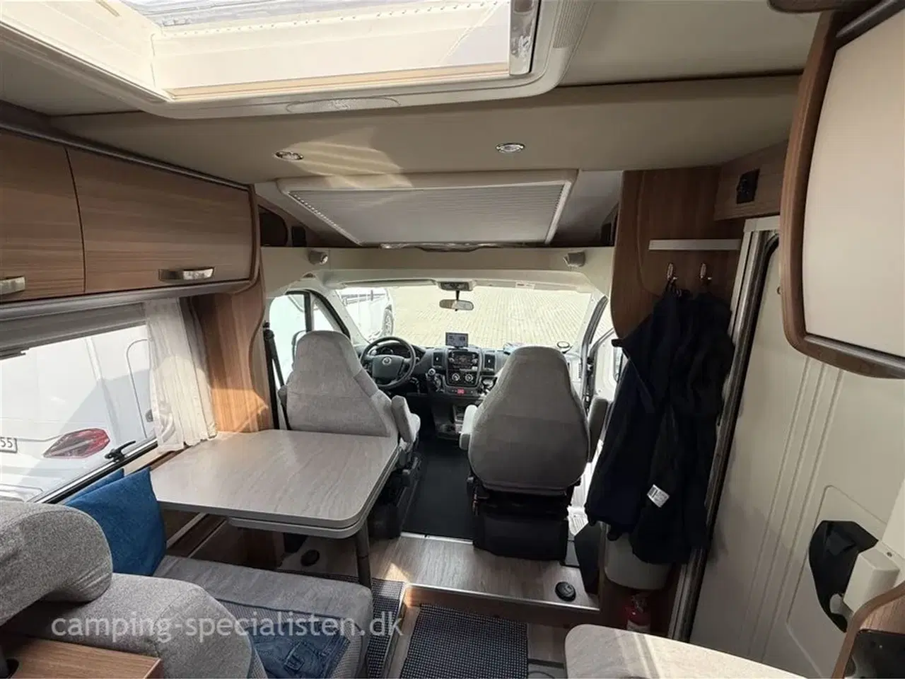 Billede 5 - 2015 - Weinsberg CaraCompact 600 MEG   Weinsberg CaraCompact 600 MEG Glue 2015 - Kommer snart hos Camping-Specialisten.dk
