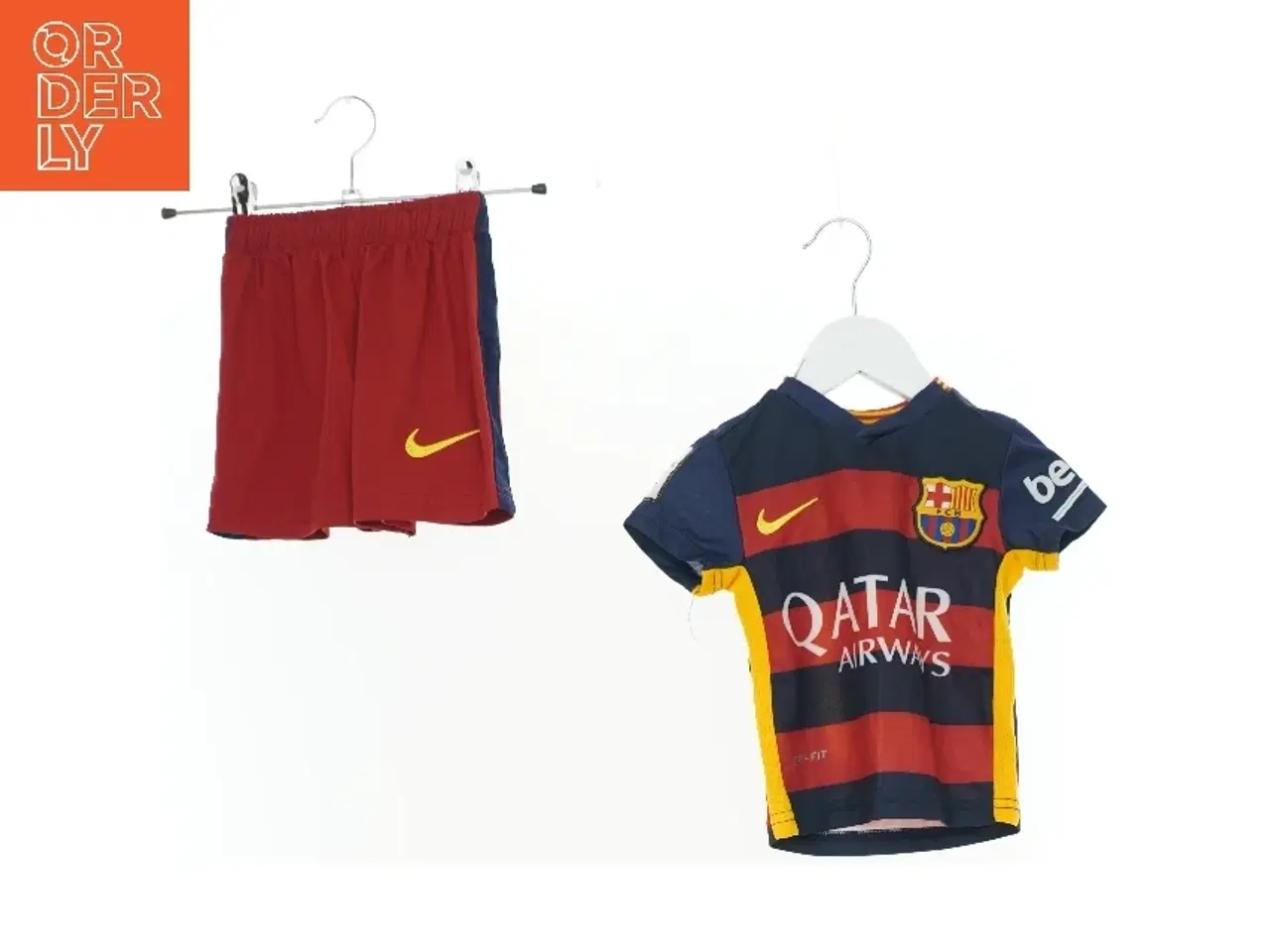 Billede 1 - Sæt (2 stk.) fra Nike (str. 86 cm)