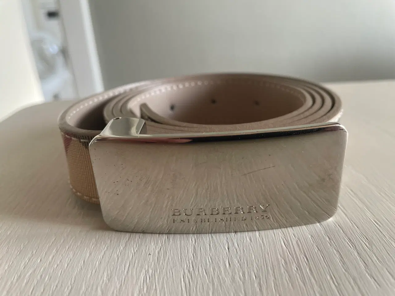 Billede 4 - Burberry bælte. 