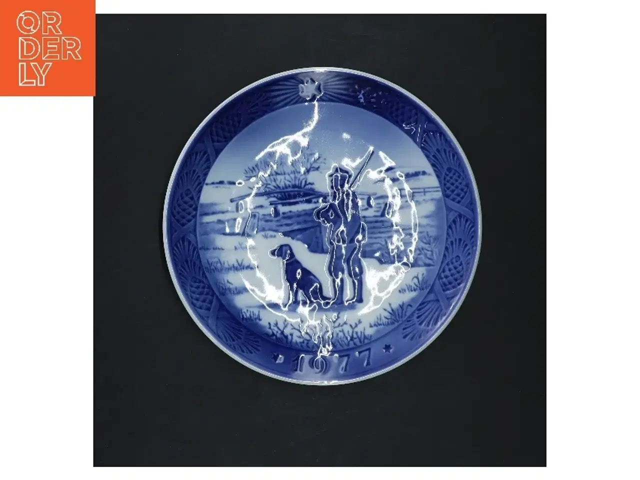 Billede 1 - Royal Copenhagen dekorativt tallerken 1977 fra Royal Copenhagen (str. Ø 18 cm)
