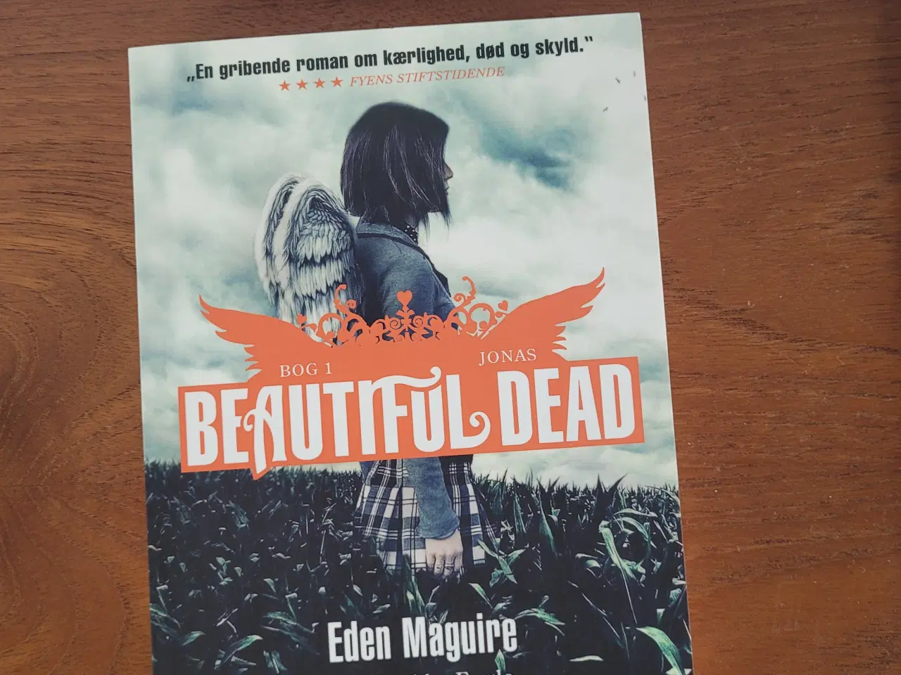 Billede 2 - Bogserie: Beautiful Dead 1-4