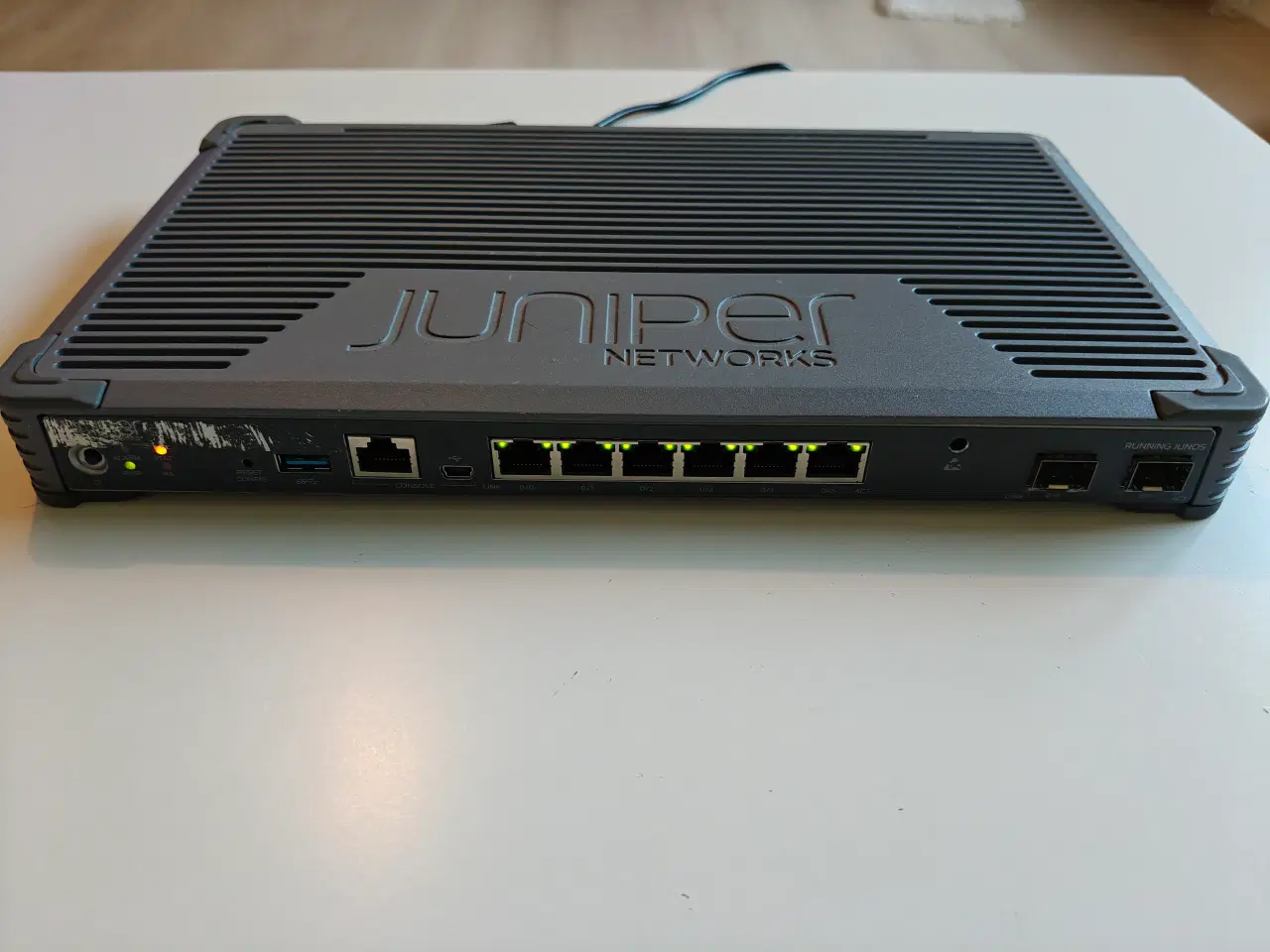 Billede 1 - Juniper Networks SRX300 Services Gateway