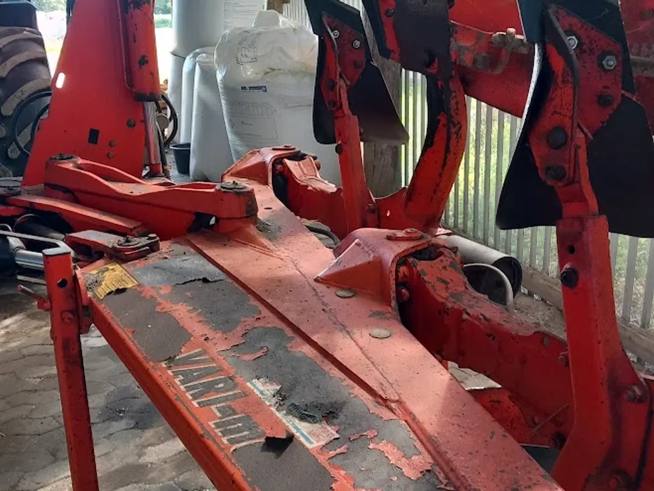 Billede 1 - Kuhn vario 120. 4 furet vendeplov
