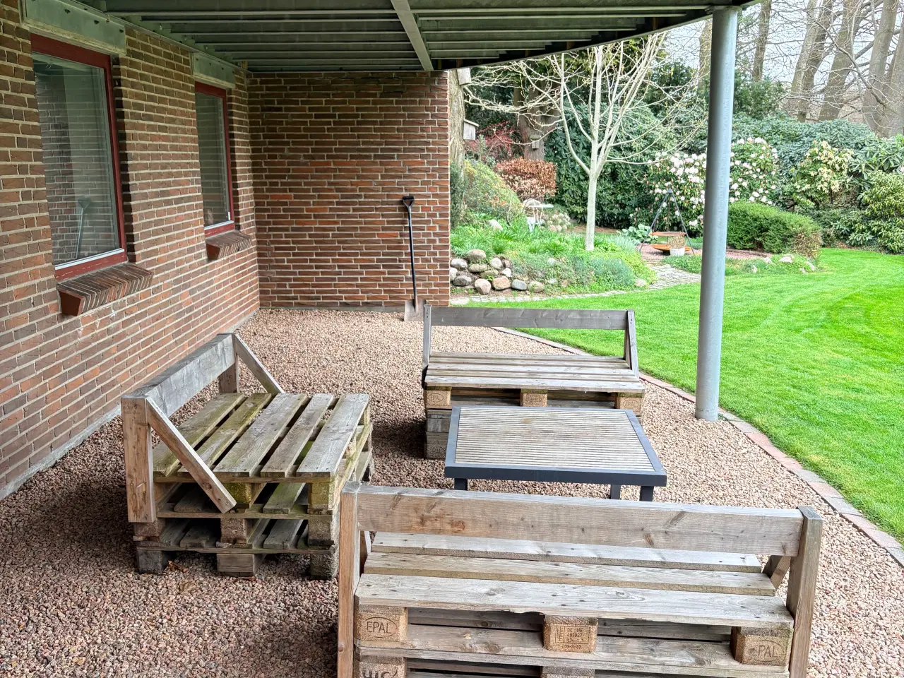 Billede 4 - Pallesofaer – 3 bænke og bord