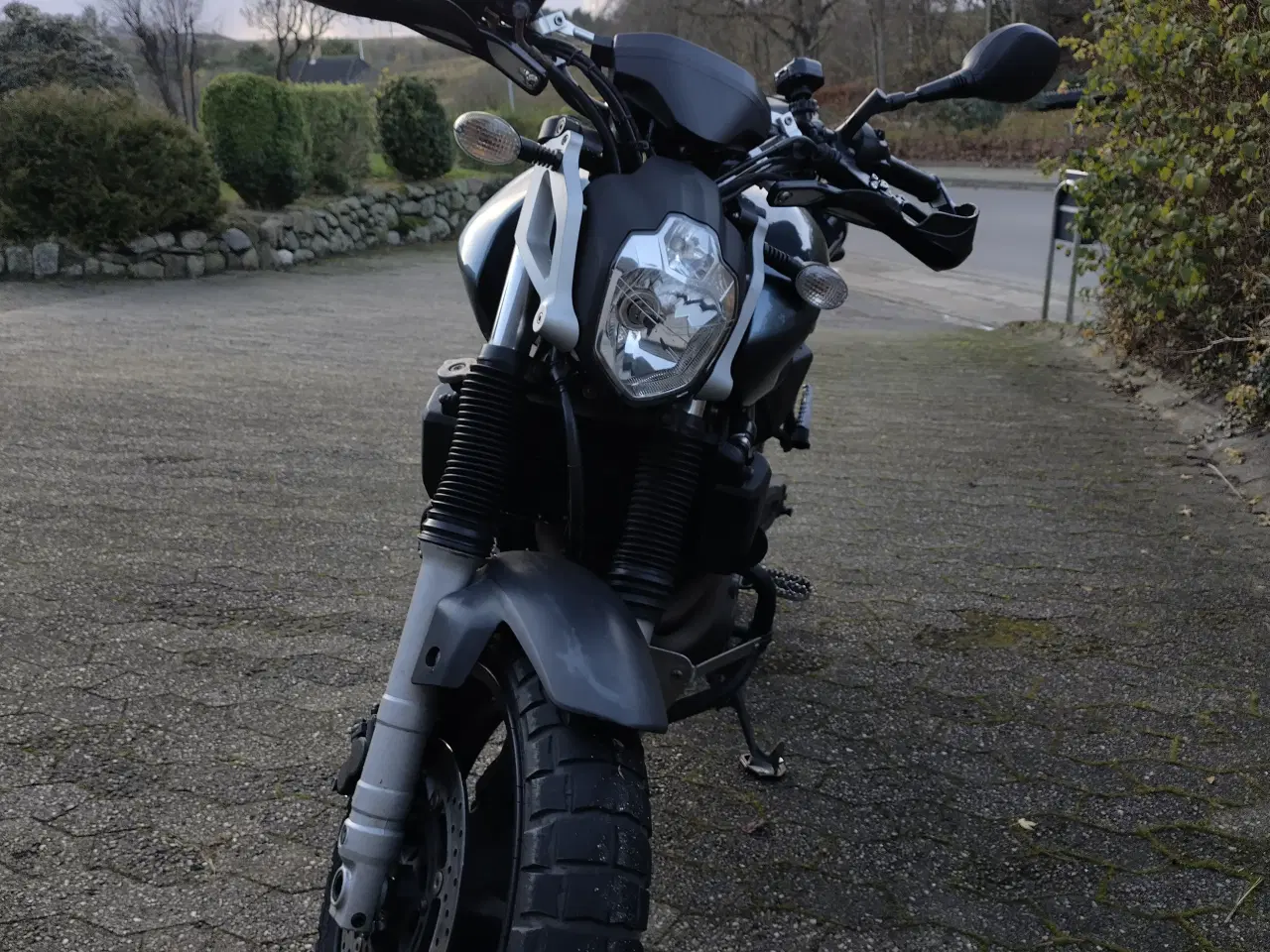 Billede 4 - Yamaha MT03 - Nysynet - Godkendt til A2