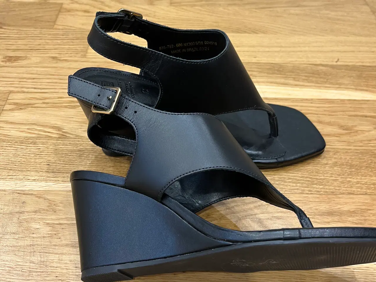 Billede 6 - Fine sandalerne 