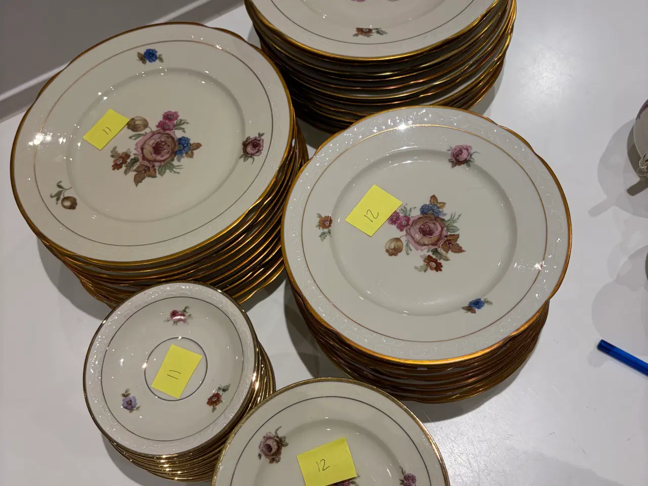 Billede 2 - Rosenborg spise- og kaffestel