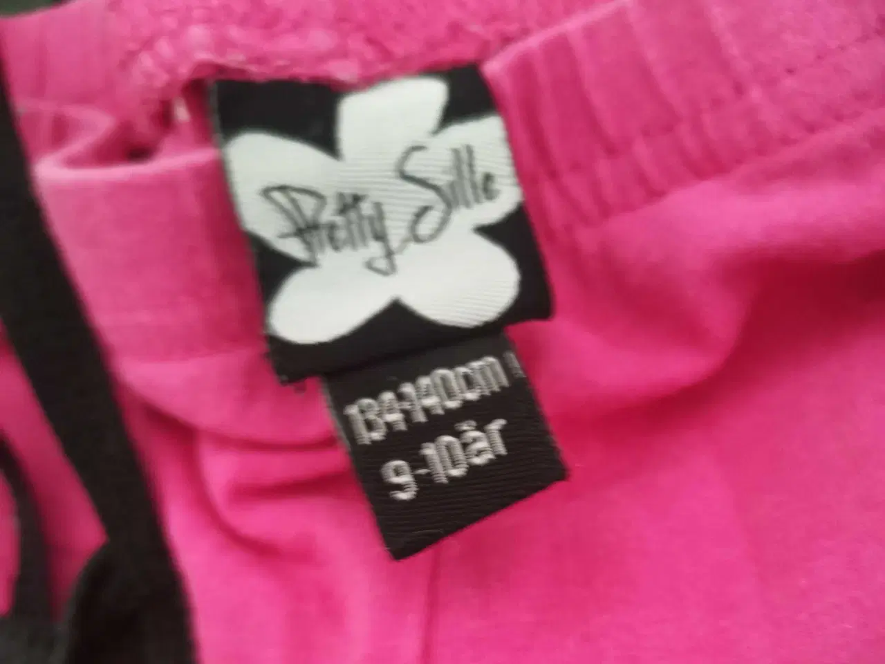 Billede 8 - Tøjpakke til piger 10 år, med tilbehør 5 kr ialt