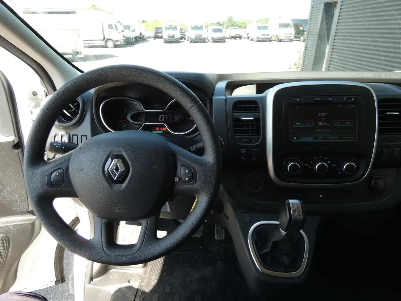 Billede 11 - Renault Trafic T29 L2H1 2,0 DCI 145HK Van 6g Aut.