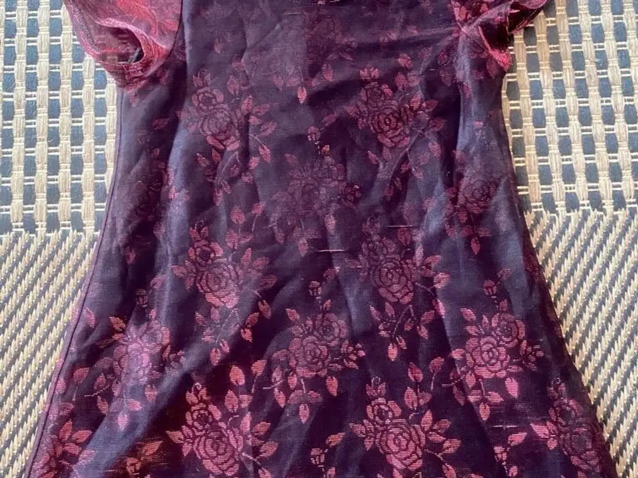Billede 1 - Fin kjole til salg