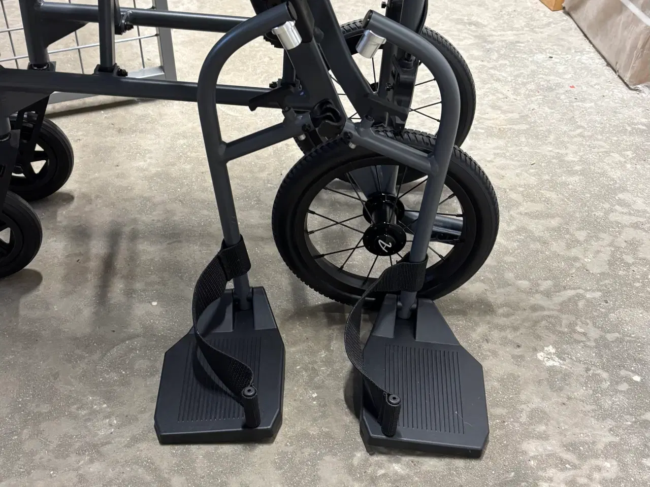 Billede 1 - Kørestol AIR 1 Magnesium Transport 9 kg