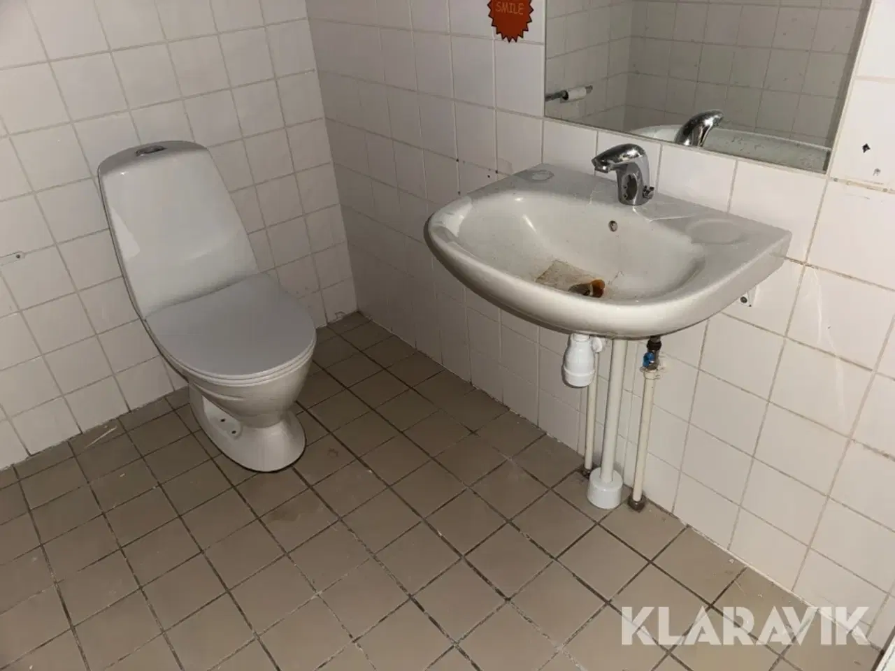 Billede 1 - Lot med håndvaske og toiletter