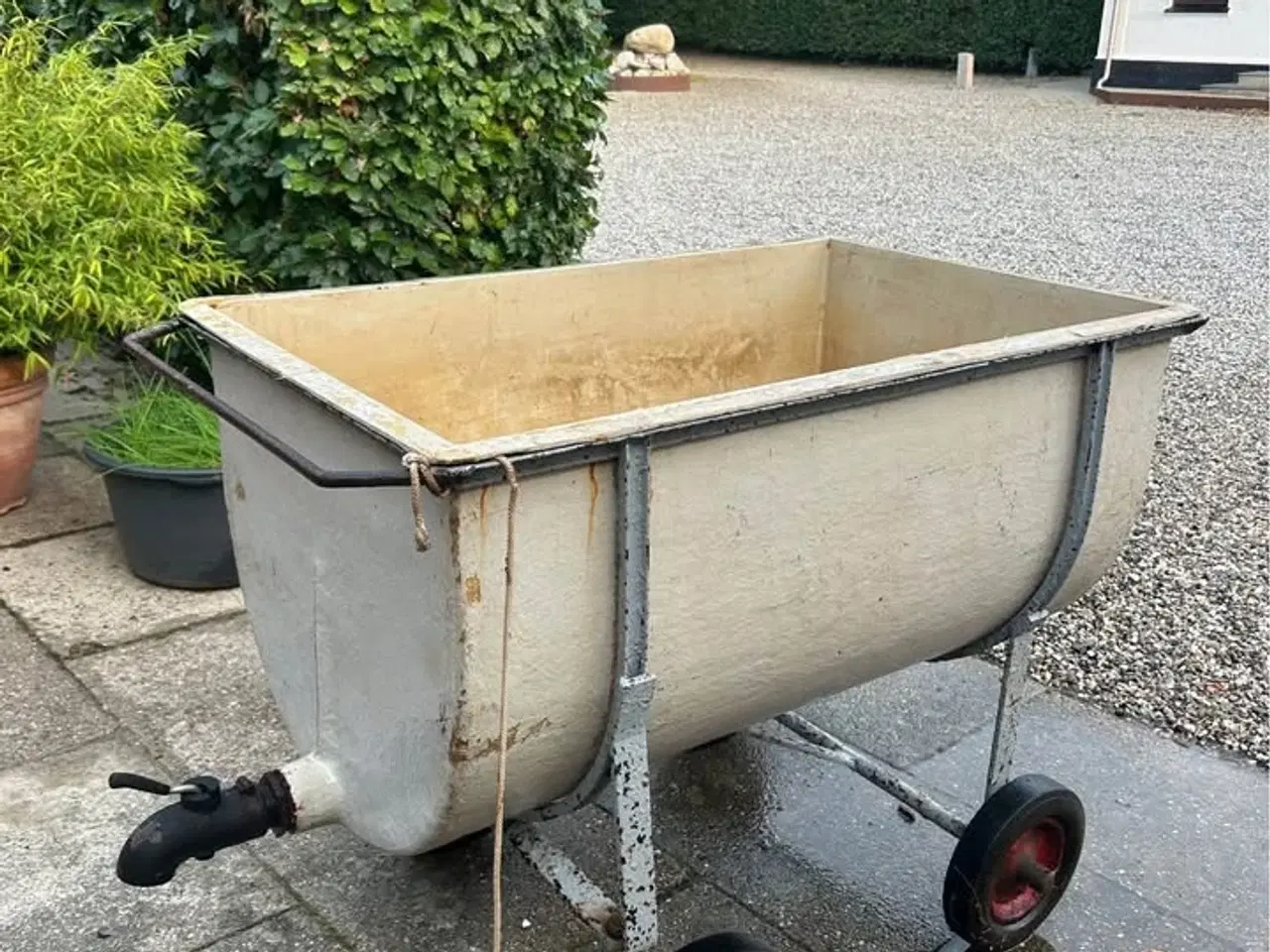 Billede 1 - fodrevogn glasfiber med bundventil