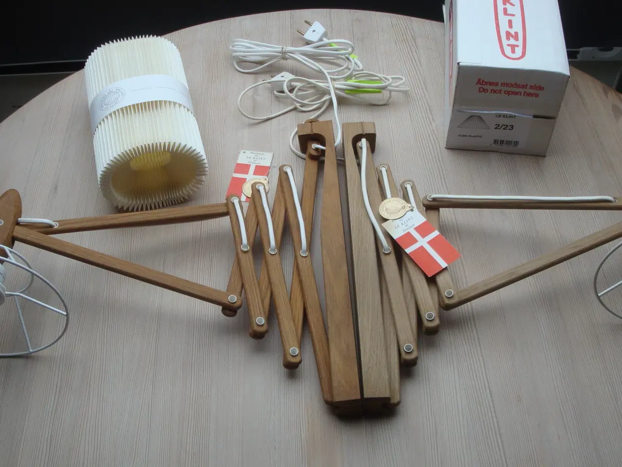 Billede 2 - NY Le Klint sakselampe røget eg - sender gerne