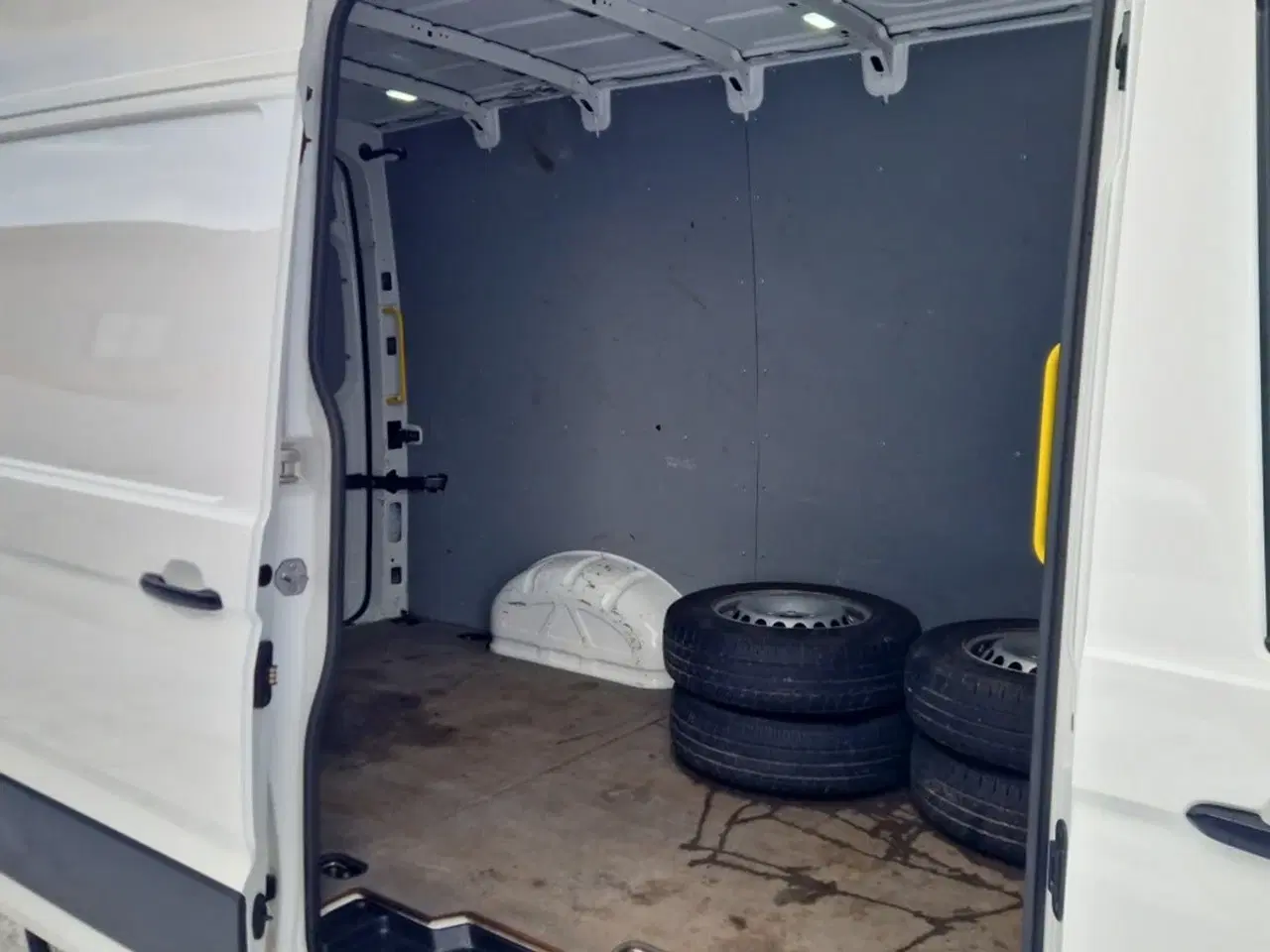 Billede 9 - VW Crafter 35 2,0 TDi 177 Kassevogn L3H2 aut.