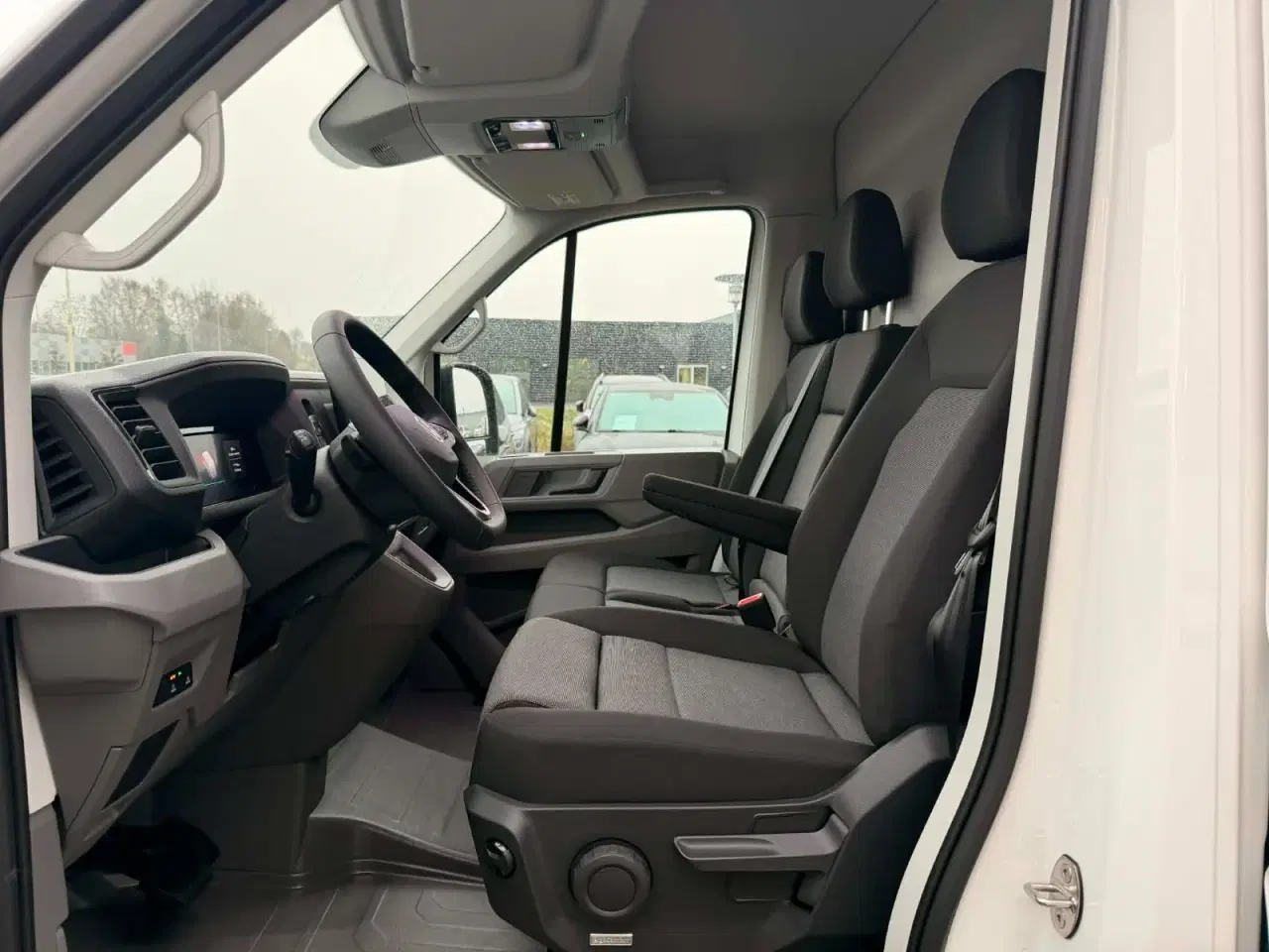Billede 4 - VW Crafter 35 2,0 TDi 177 Kassevogn L3H2 aut.