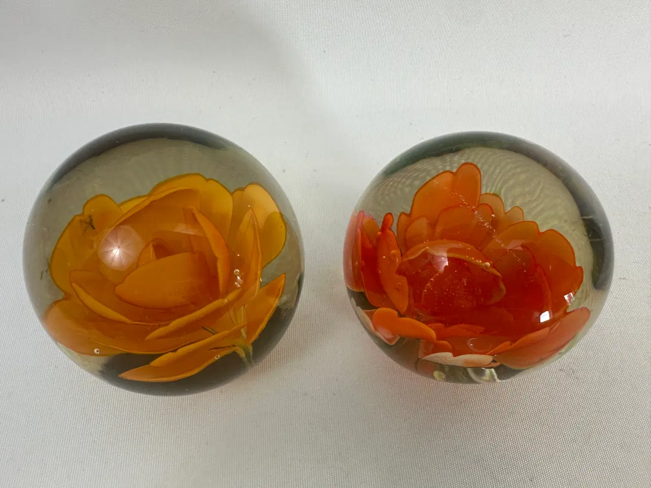 Billede 5 - 2 stk. ældre brevpressere / glaskunst 