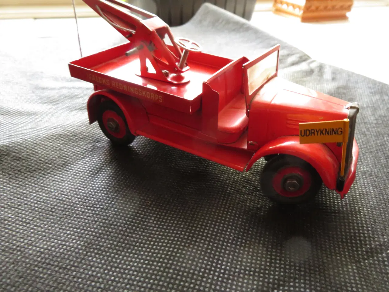 Billede 10 - Tekno Blikbiler 6 Stk. + reservedele.