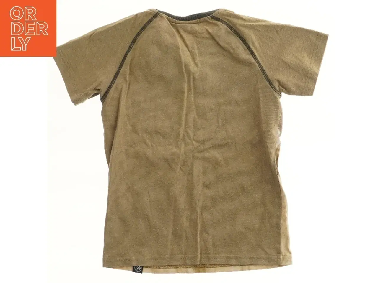 Billede 2 - Kortærmet T-shirt med bil og leopard fra Molo (str. 116)