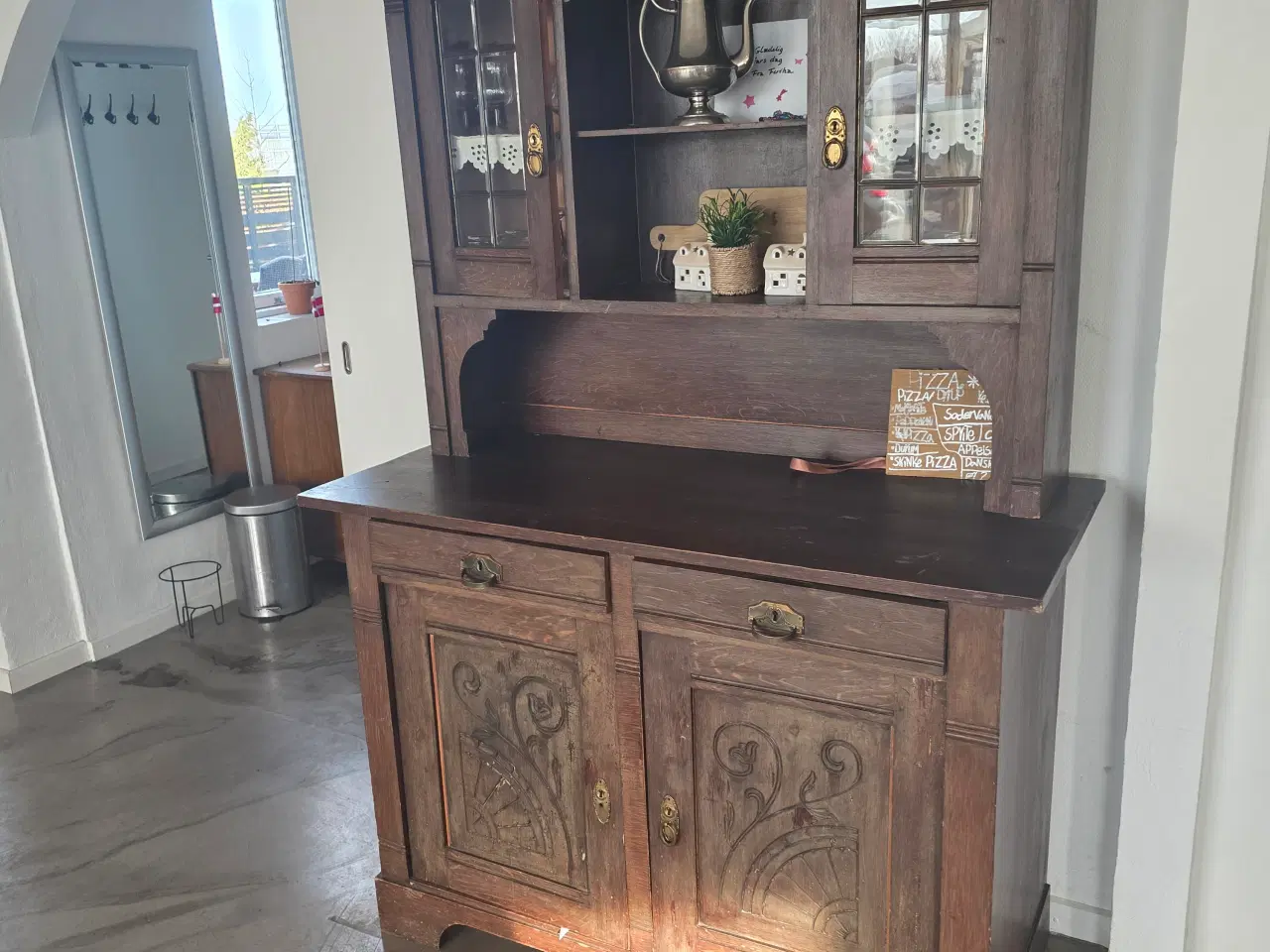 Billede 1 - Reol i fin stand