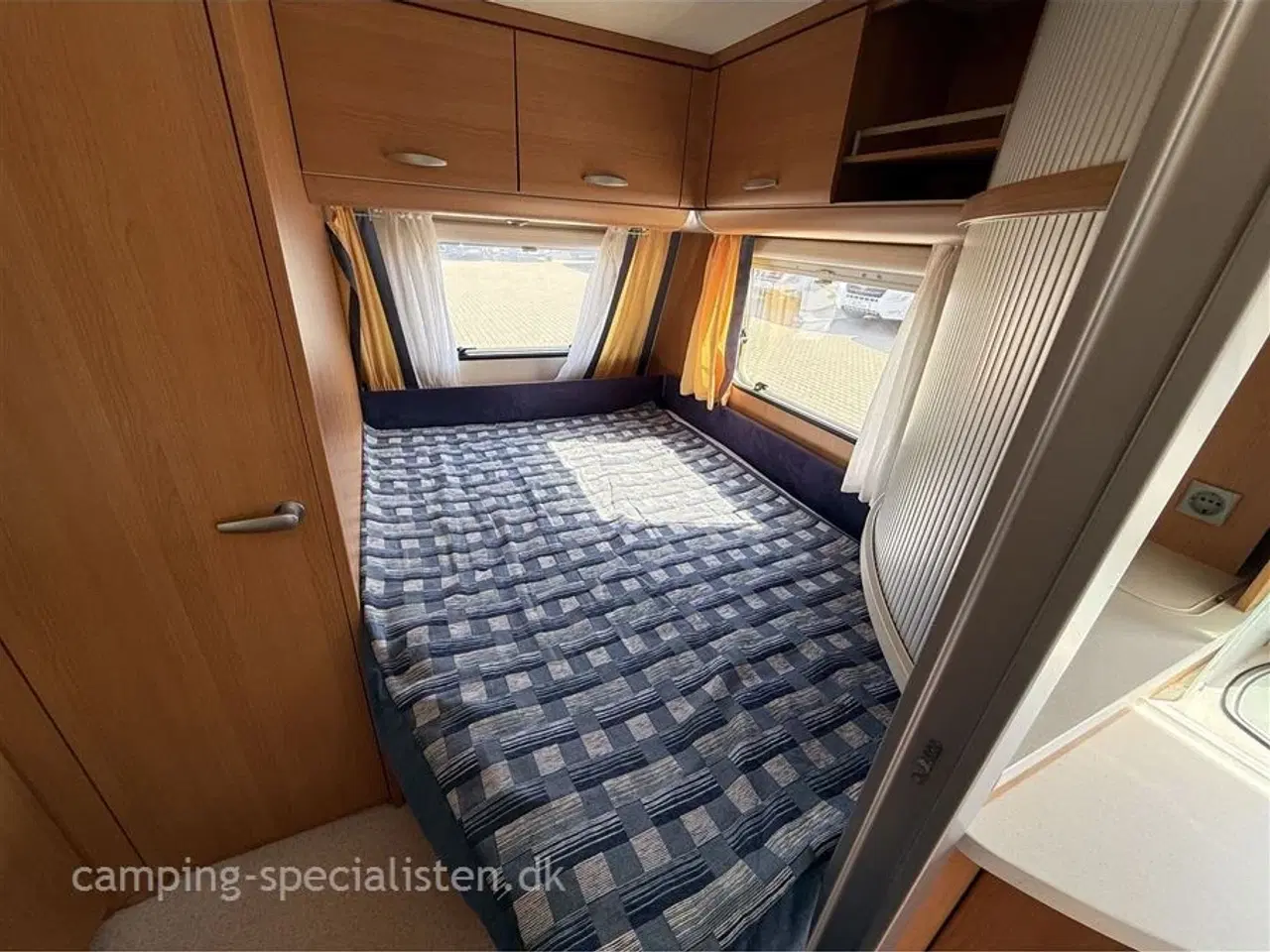 Billede 9 - 2007 - Knaus Sport 450 FS   Knaus Sport 450 FS 2007 - Se den nu hos Camping-Specialisten.dk