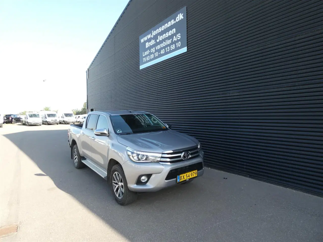 Billede 2 - Toyota HiLux 2,4 D-4D T3 4x4 150HK DobKab Aut.