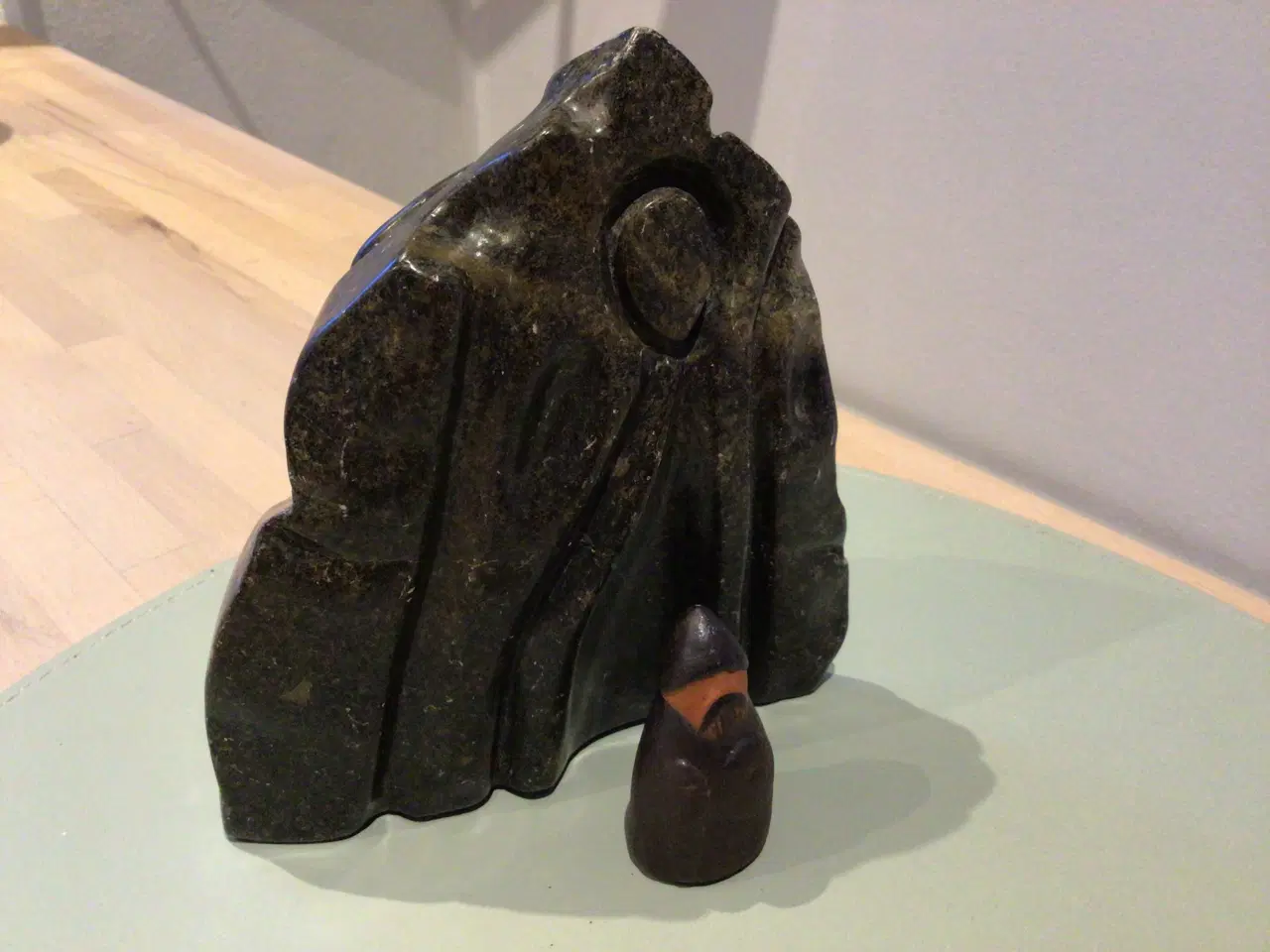 Billede 1 - Stenskulptur og viking fra Thyssen keramik