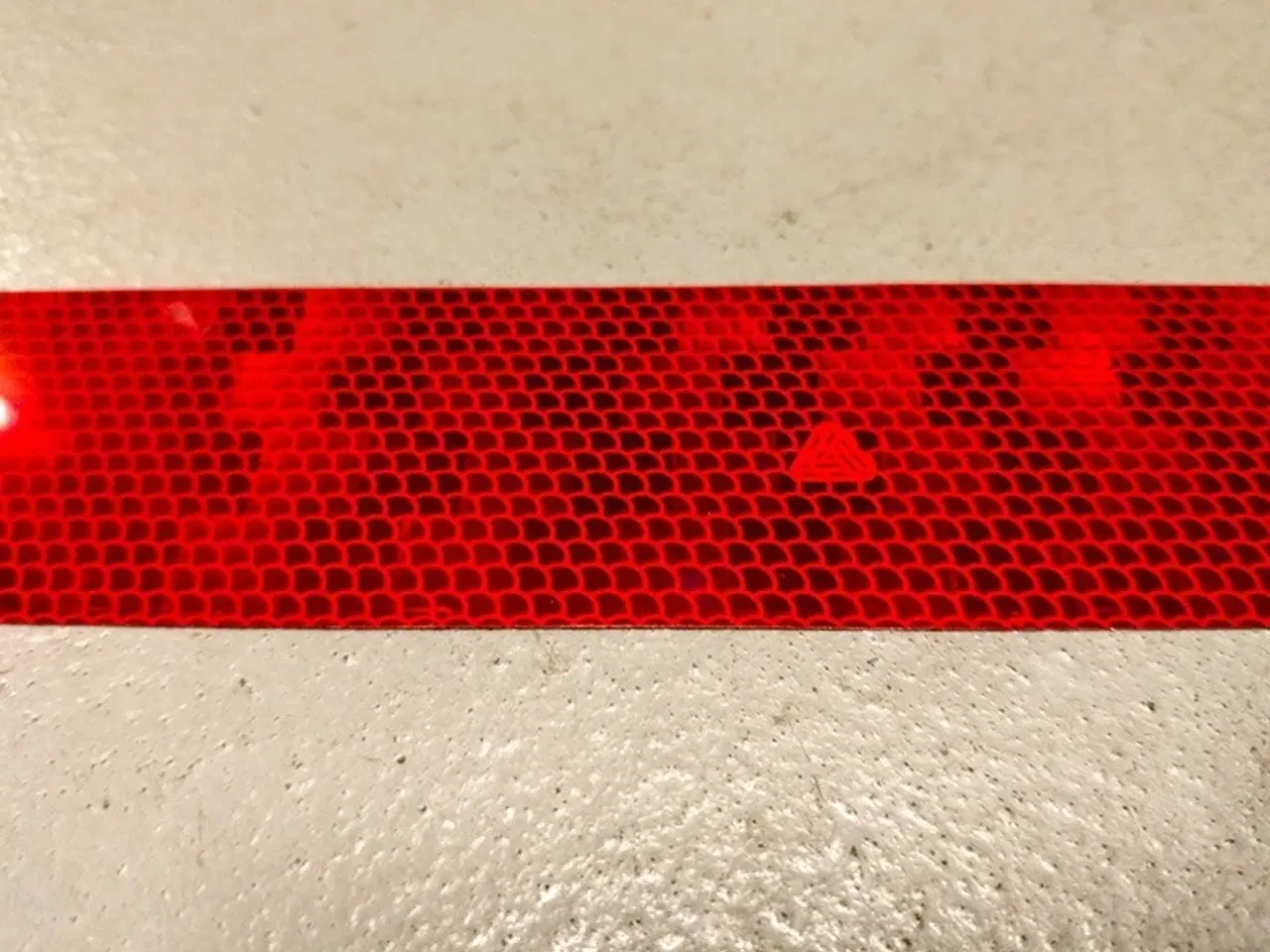 Billede 1 - Eduard Reflekstape rød