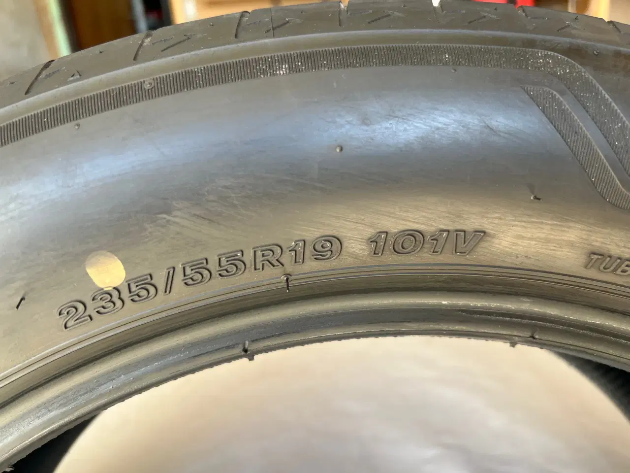 Billede 2 - dæk 235/55R/19 101V