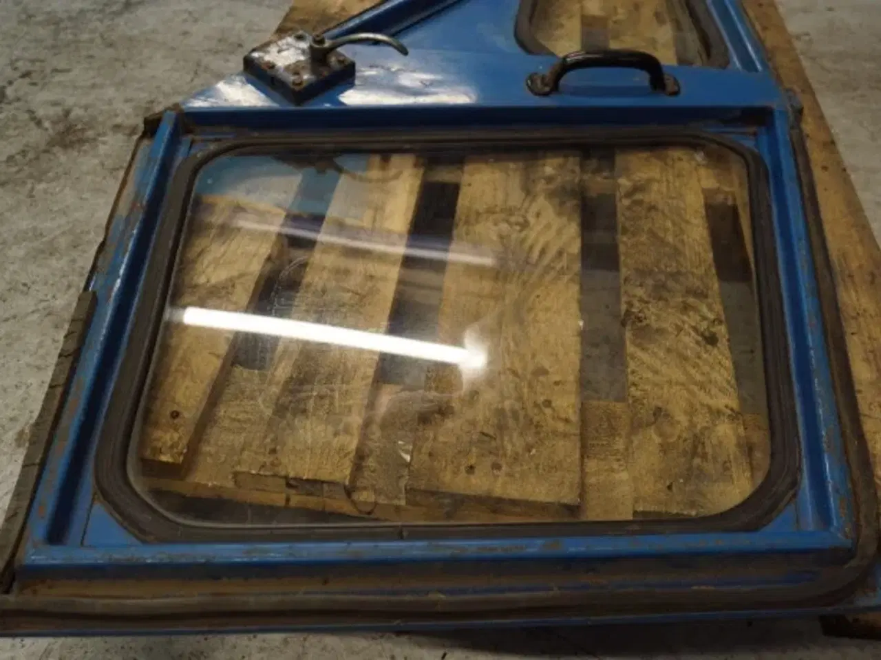 Billede 5 - Ford Hara Højre Dør