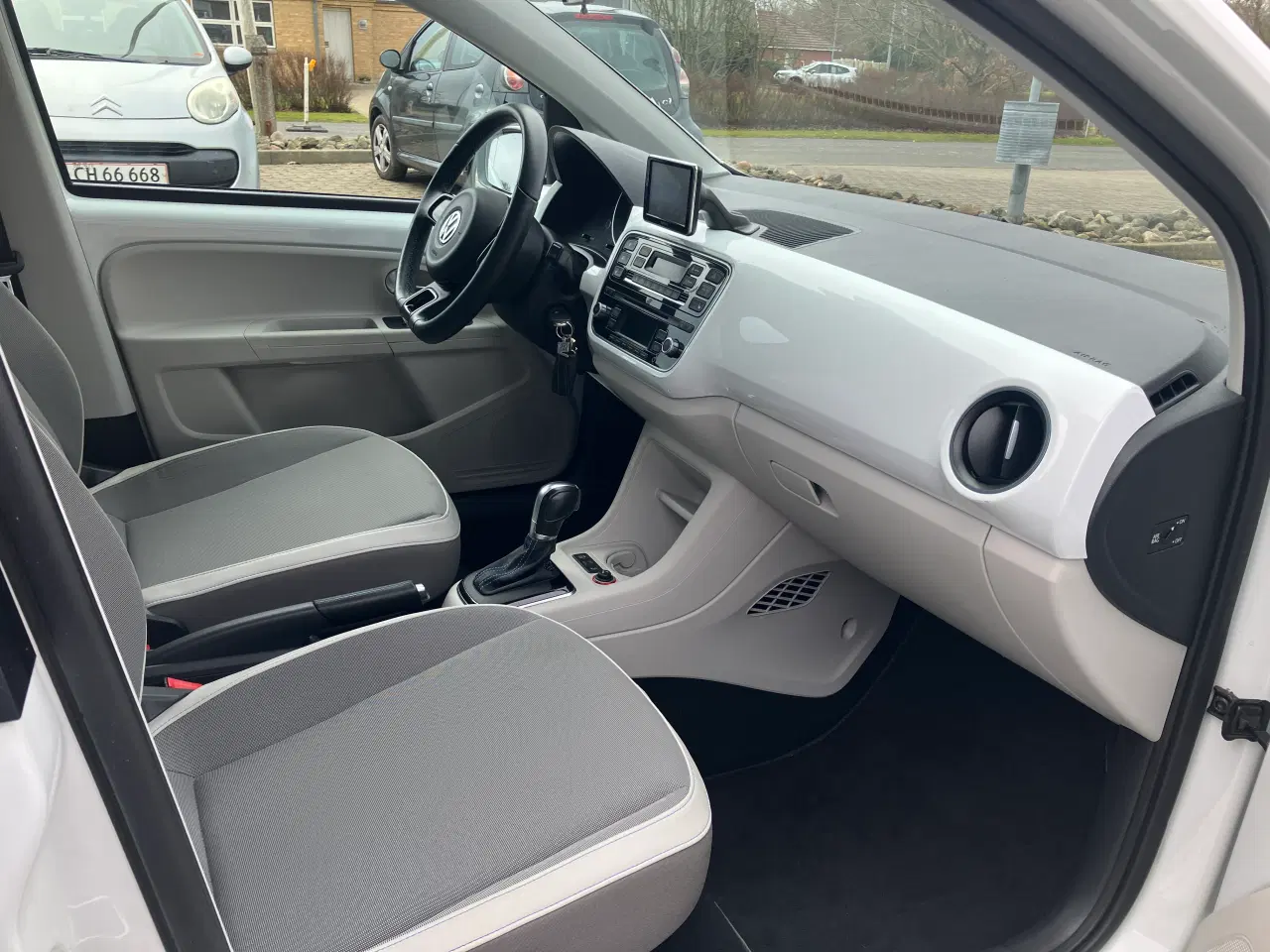 Billede 12 - VW E-UP  km 34000