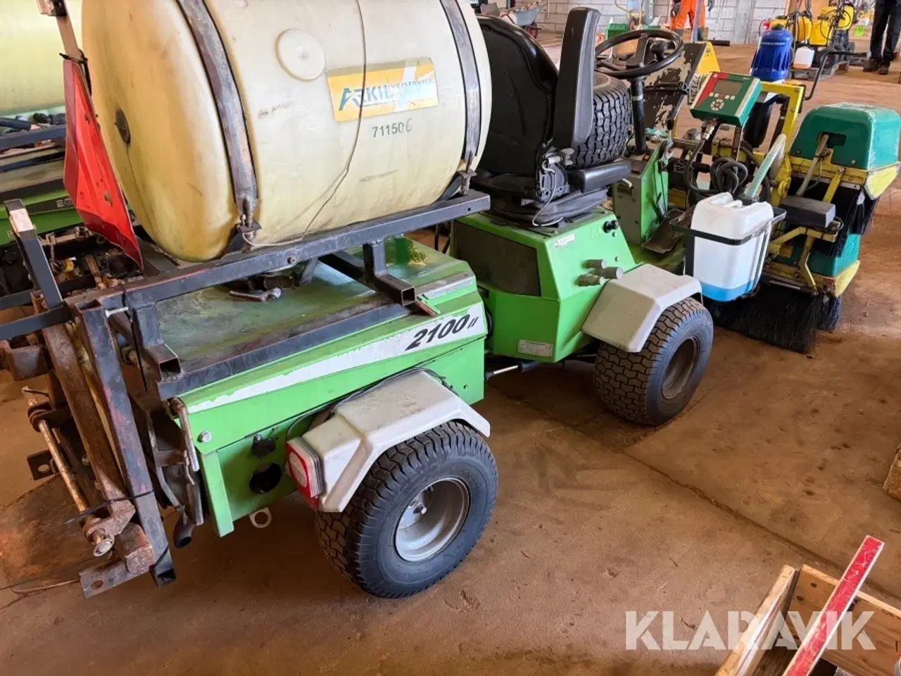 Billede 5 - Ukrudtsprøjte Egholm Park med tank