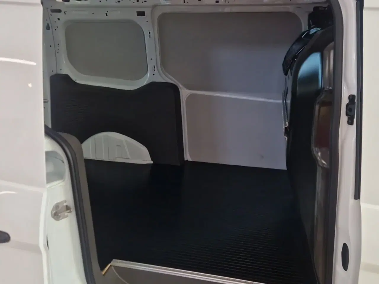 Billede 9 - Ford Transit Connect 1,5 EcoBlue Trend aut. lang