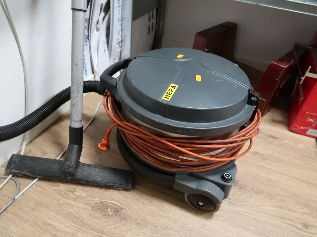 Billede 1 - Støvsuger NILFISK GD 930 G