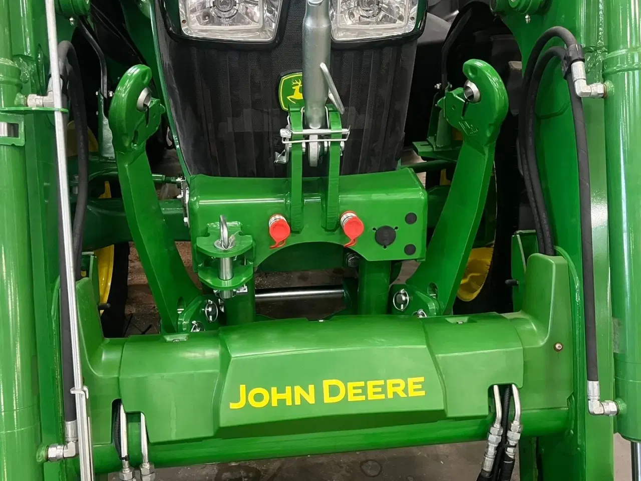 Billede 22 - Sauter Til CASEIH Vi kan levere frontlifte til din CaseIH traktor til en god pris.