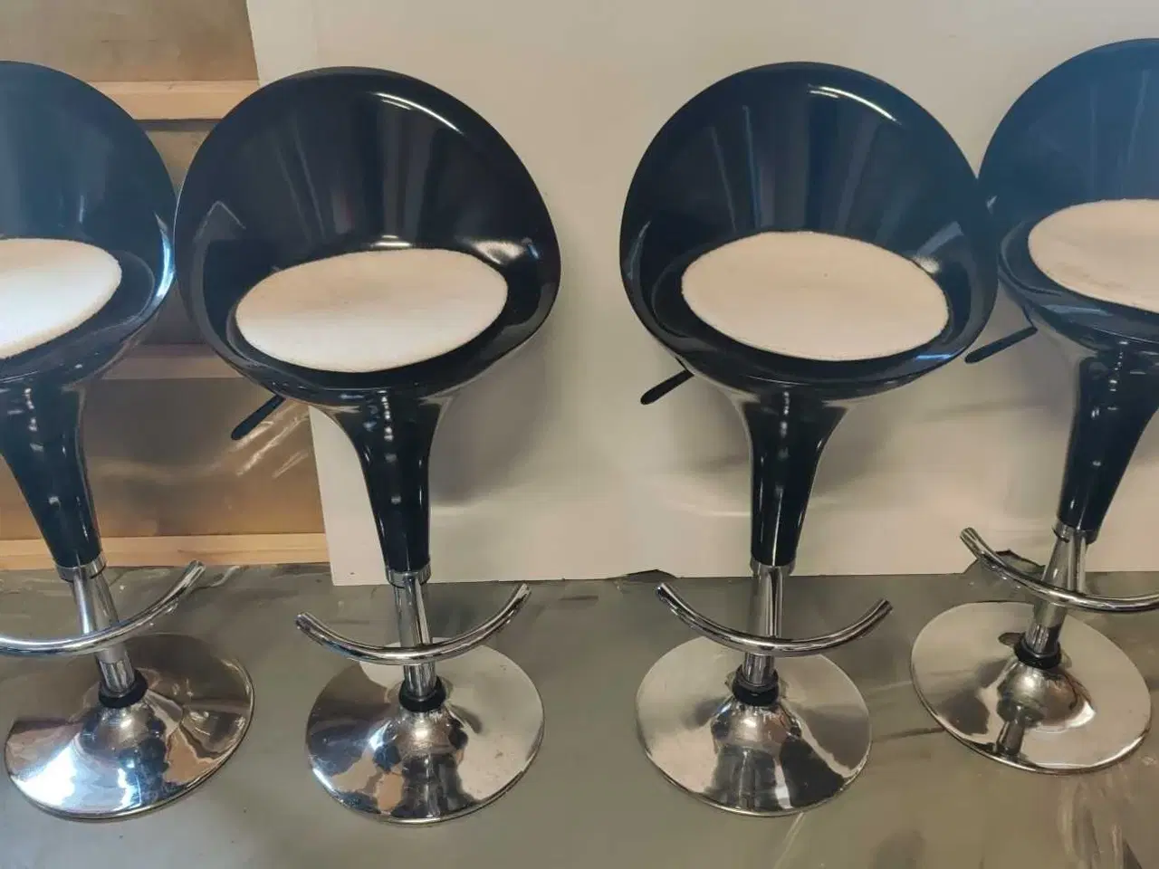 Billede 1 - 4 stk. barstole
