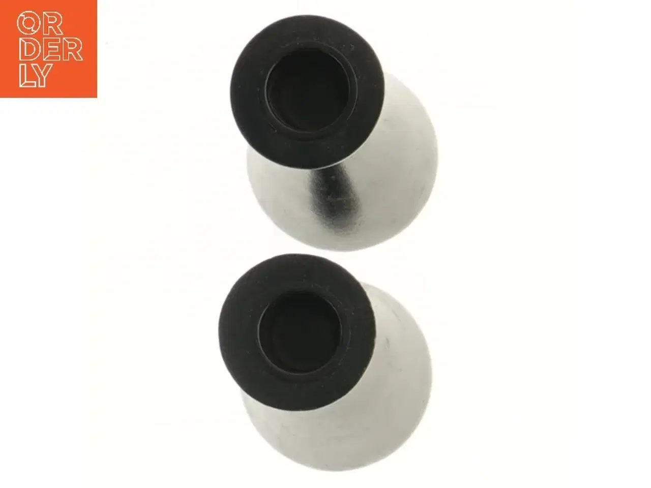 Billede 3 - Sæt af to lysestager (str. 15 cm)